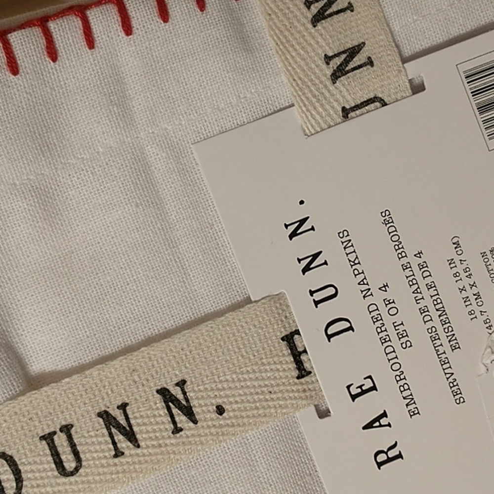 NWT🧑🎄RAE Dunn SET OF 4 EMBROIDERED NAPKINS18 IN X 18 IN - Picture 7 of 7